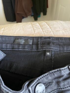 Kut from the Kloth Straight Leg Jeans - Black